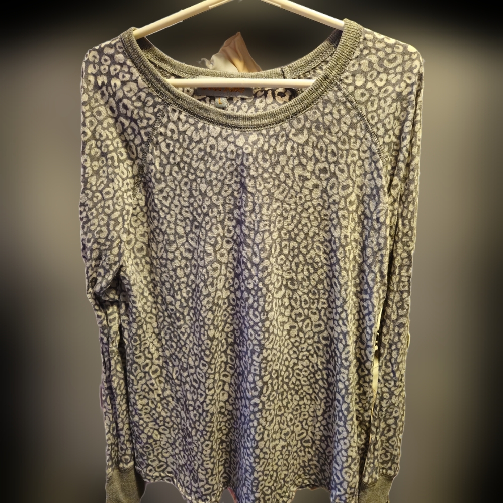 Animal print long sleeve t-shirt